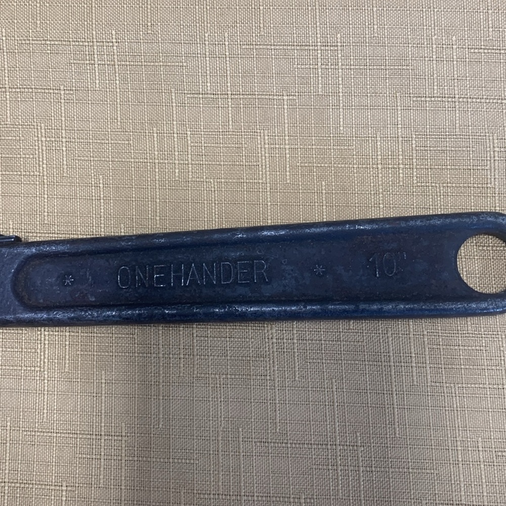 Chromavan 10 inch SMOOTH JAWS One-hand Adjustable Stickle Back Wrench, Germany - Picture 2 of 6